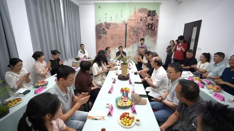 江苏省直书法家协会举办教师节“师说”雅集