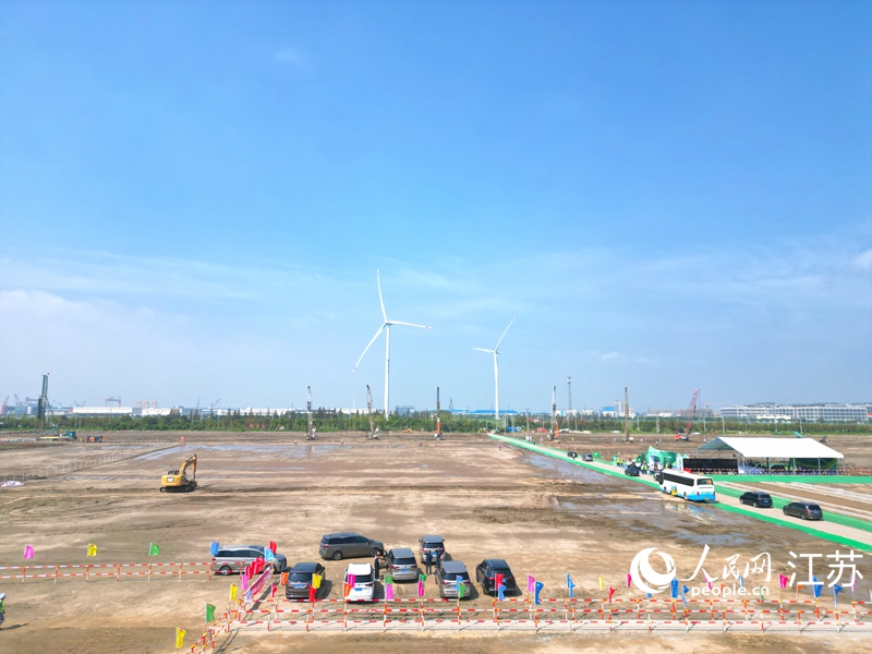 项目施工现场。人民网记者 王继亮摄