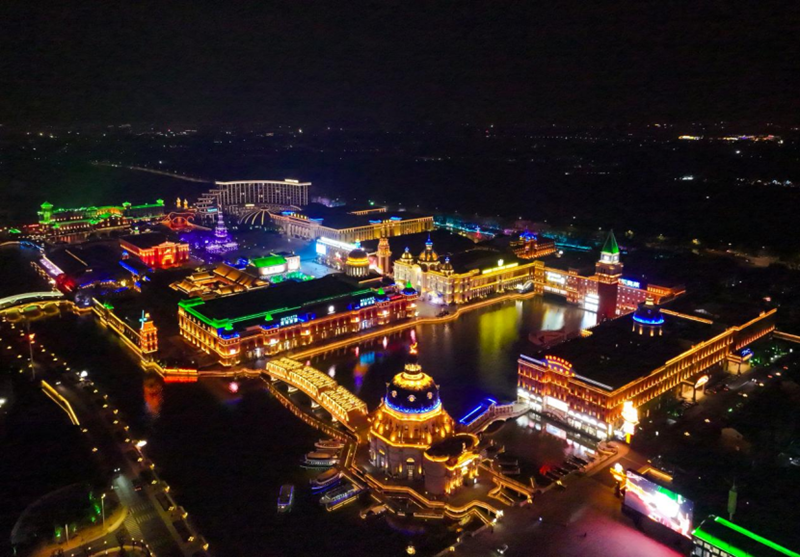 本届赛事举办地江阴飞马水城夜景。主办方供图